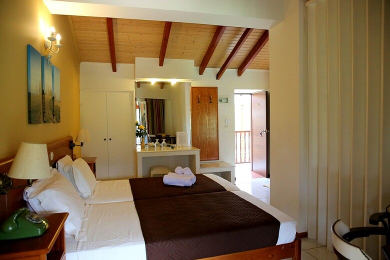 Sunrise Inn Hotel