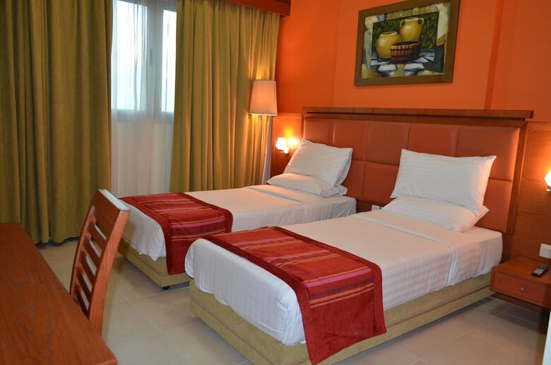 Westzone Plaza Hotel Apartments