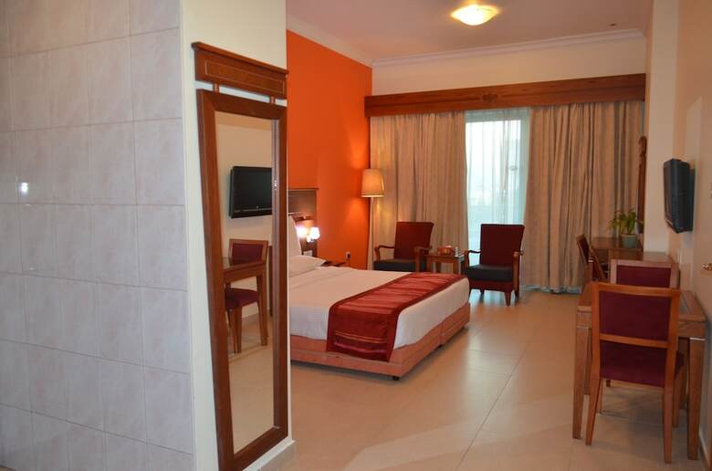 Westzone Plaza Hotel Apartments