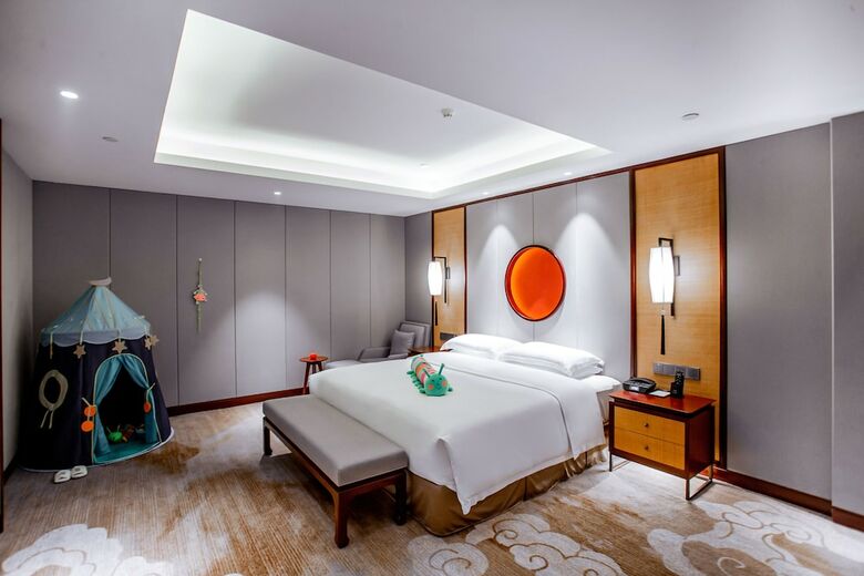 Yu-zen Jinling Acrobatics Hotel