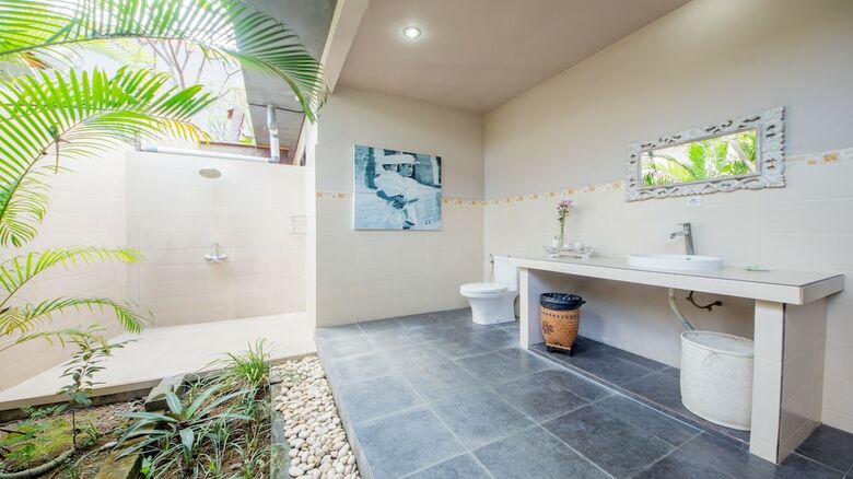 Seminyak Seagrass Villa