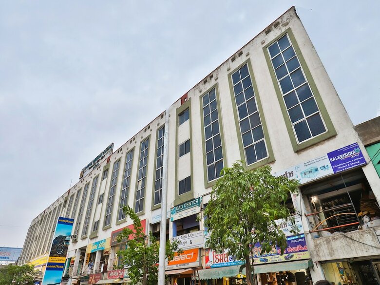 Hotel Oyo 13141 Aniket Inn