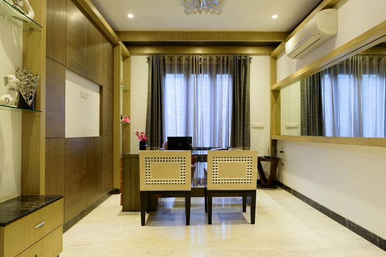 Villa Swiss Royal Suites