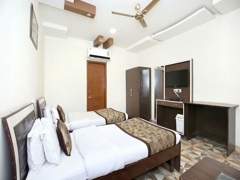 Oyo 6939 Hotel Aashiana