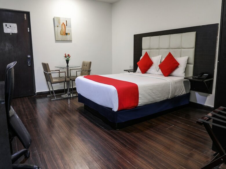 Oyo 16436 V Hotels