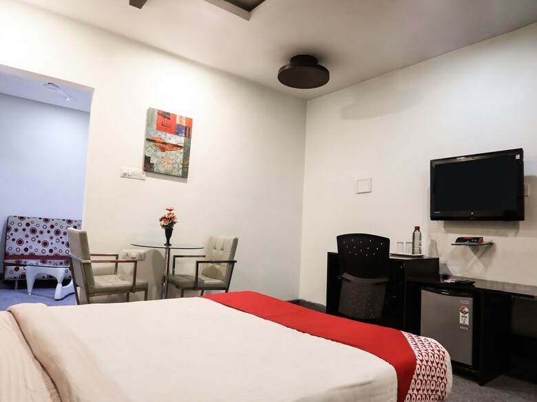 Oyo 16436 V Hotels