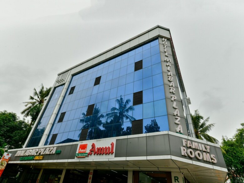 Hotel Oyo 16711 Malabar Plaza Inn