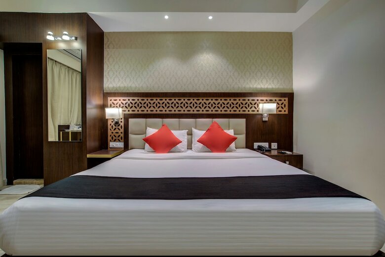 Capital O 16172 Hotel Radiant