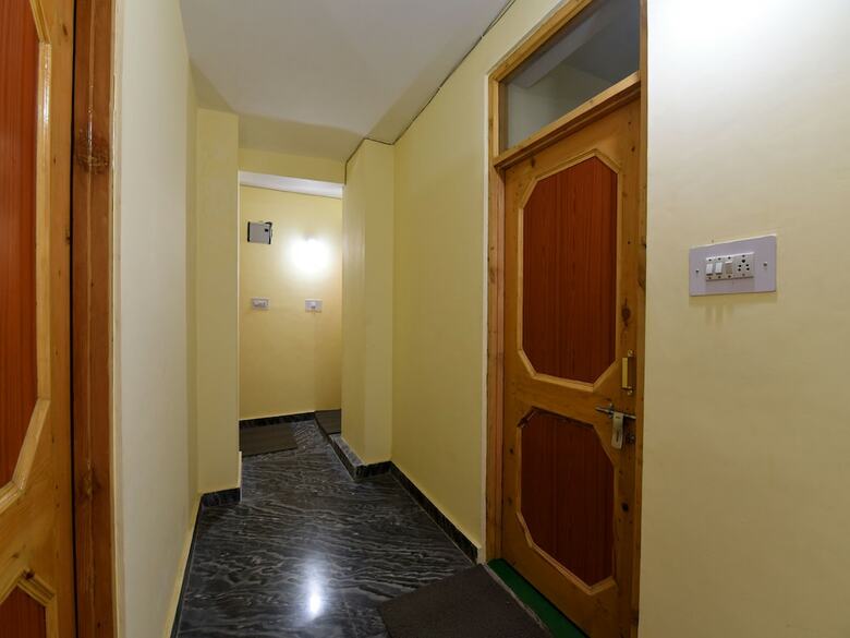 Hotel Oyo 15028 Kalpana Homestay