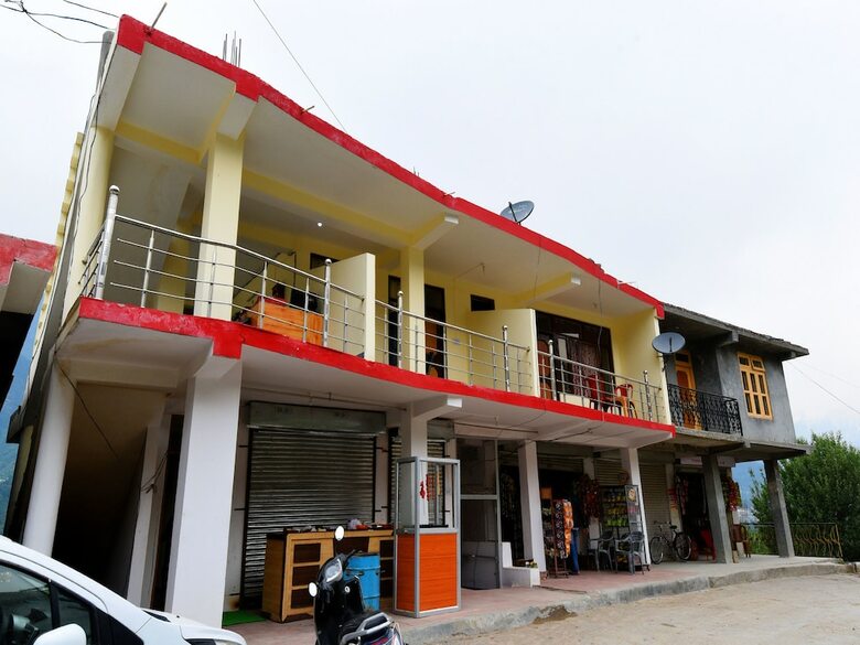 Hotel Oyo 15028 Kalpana Homestay