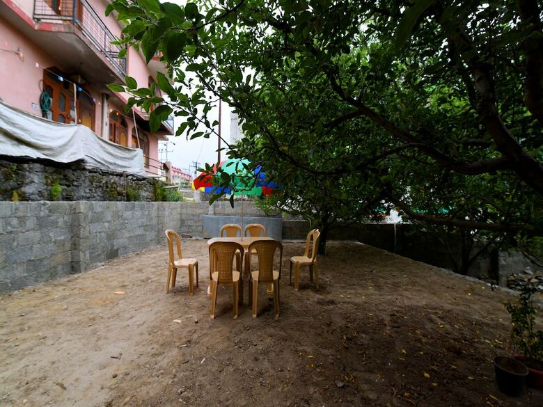 Hotel Oyo 15028 Kalpana Homestay
