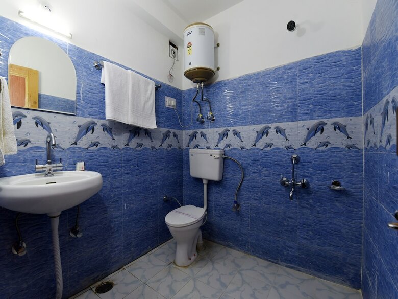 Hotel Oyo 15028 Kalpana Homestay