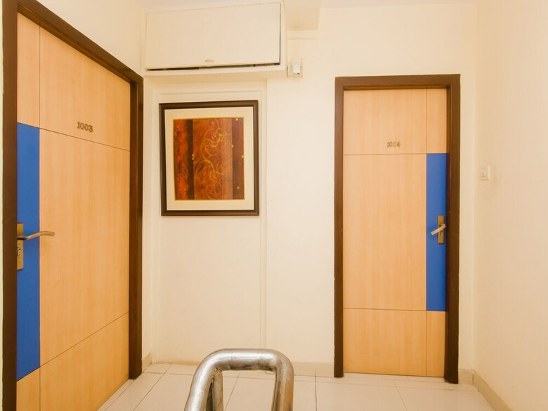 Hotel Oyo 15103 Blue Sapphires