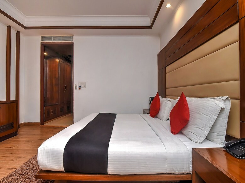 Hotel Capital O 16658 Anila