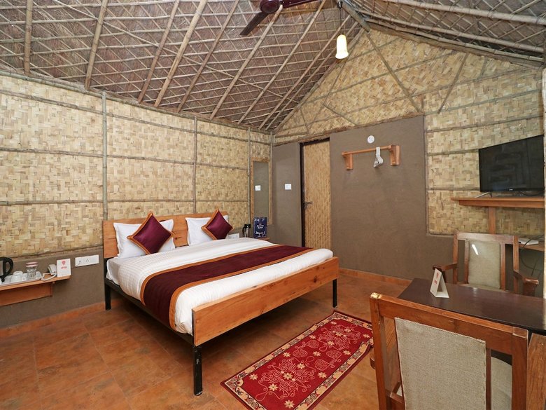 Hotel Oyo 14607 The Gharonda Huts