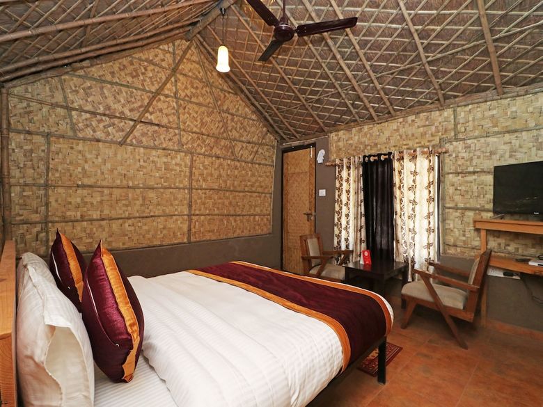 Hotel Oyo 14607 The Gharonda Huts