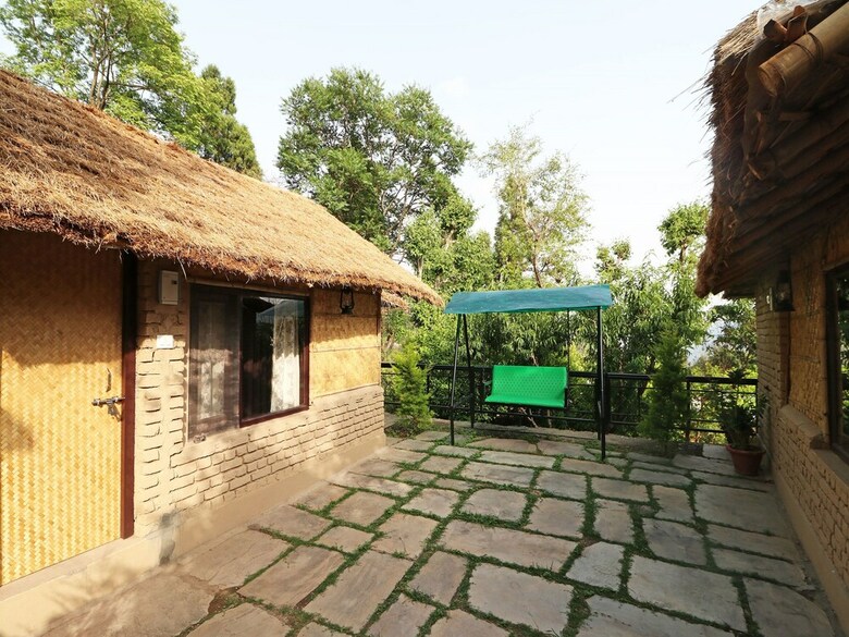 Hotel Oyo 14607 The Gharonda Huts