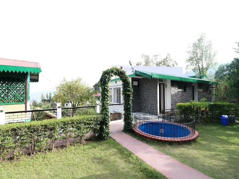 Hotel Oyo 14607 The Gharonda Huts