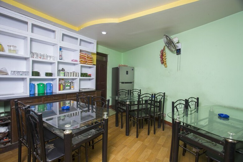 Oyo 161 Ram Janaki Hotel