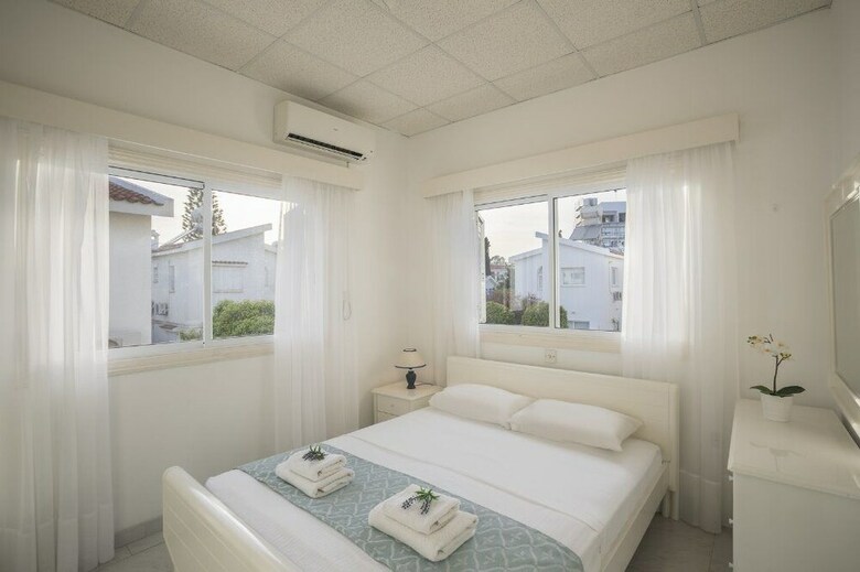 Protaras Green Bay Seaview Villa