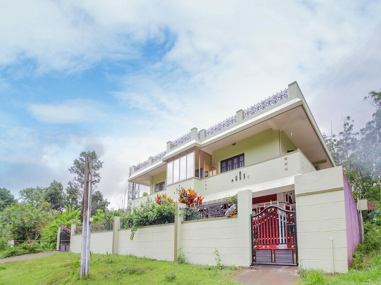Hotel Oyo 11961 Breezee Homes
