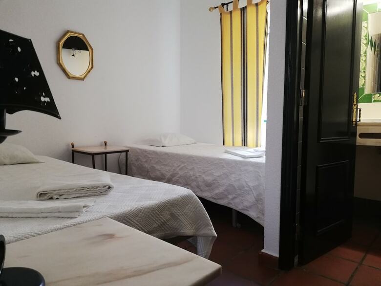 Hotel Os Manu�is