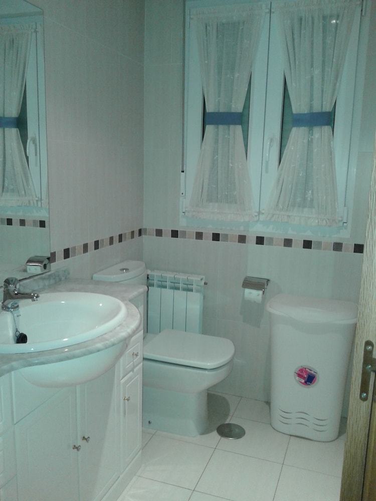 Apartamentos Urbanizacion Dami�n