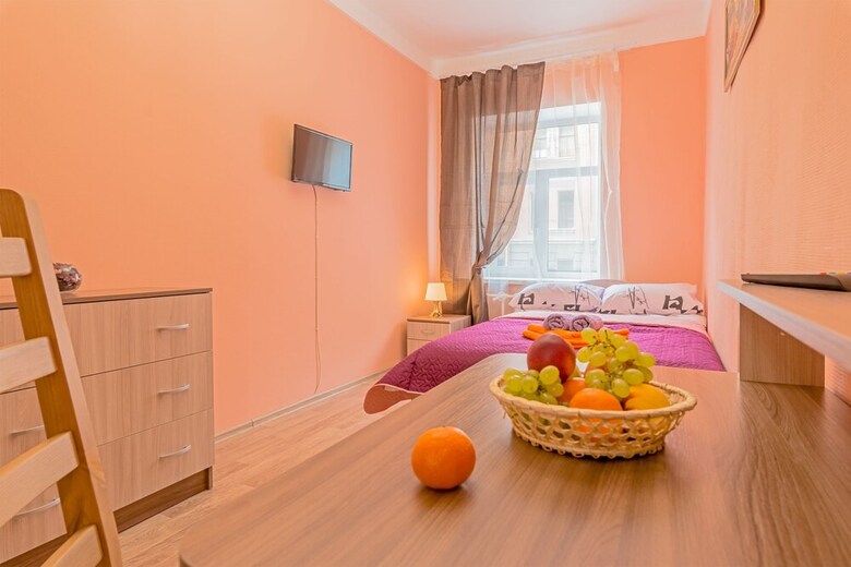 Apart-hotel On Marata 28