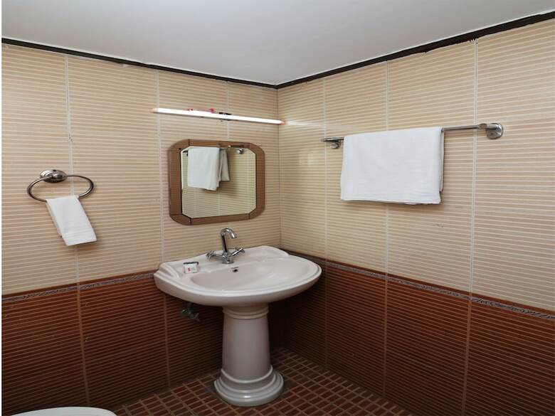 Hotel Oyo 13654 Krishiv Residency