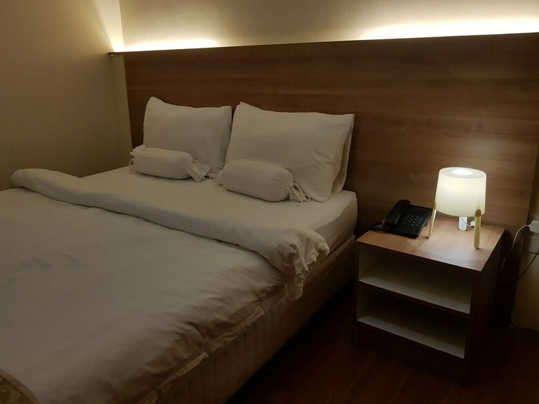 Sleep And Stay Hotel