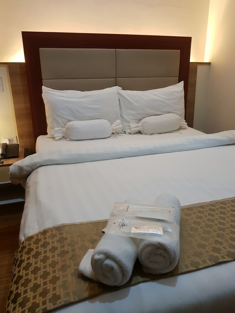 Sleep And Stay Hotel
