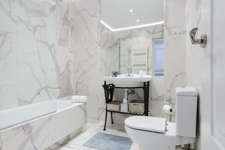 Apartamentos Huertas Experience