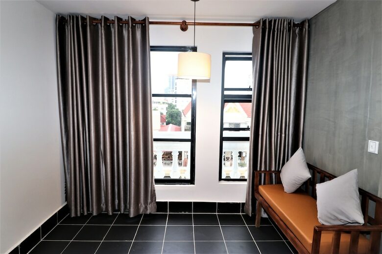 Grand Elevation Hotel