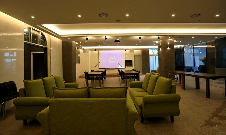 Suntree Hotel