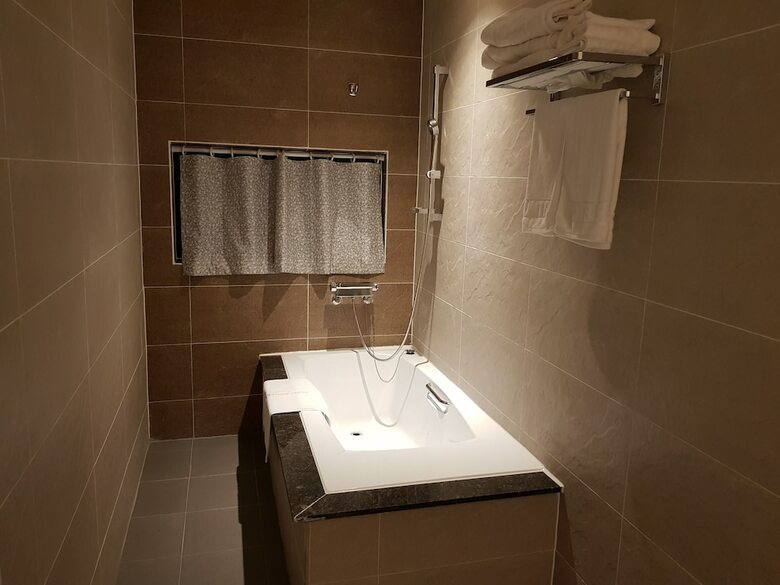 Suntree Hotel