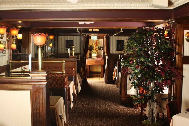 Hotel Saddleback Inn