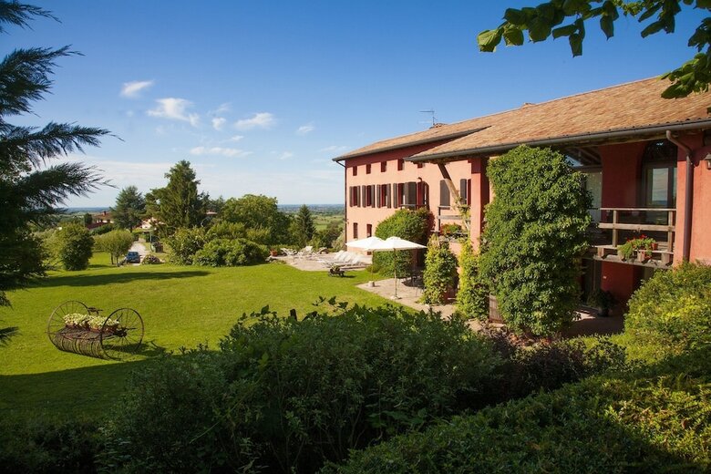 Agroturismo Casa Rossa Ai Colli