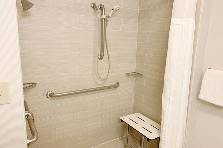 Hotel Courtyard By Marriott Cleveland Airport South