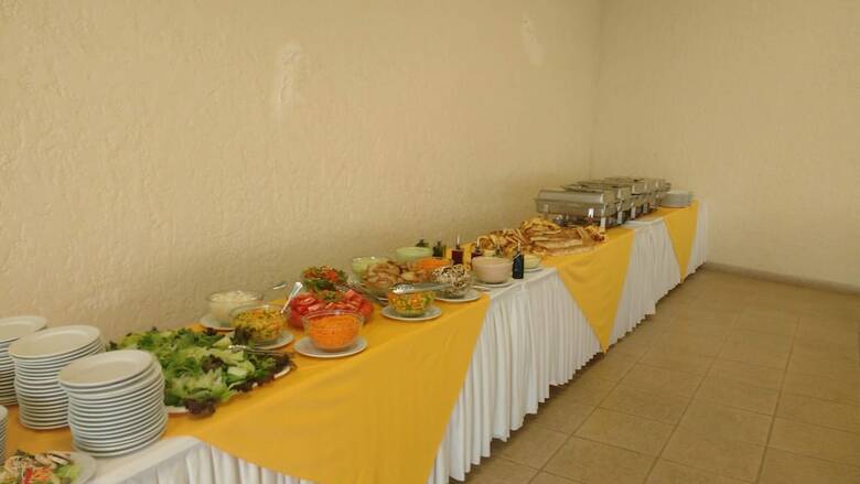Hotel Country Plaza