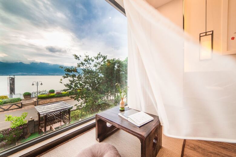 Hotel Beach House