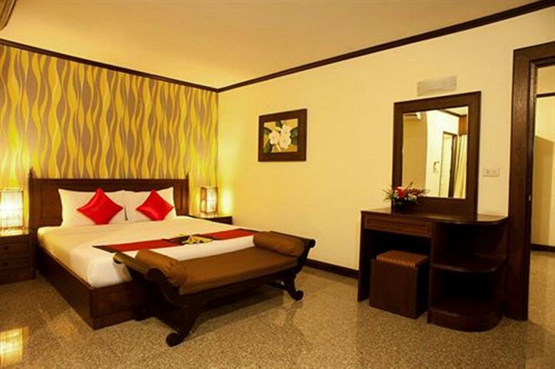 Royal Peninsula Hotel