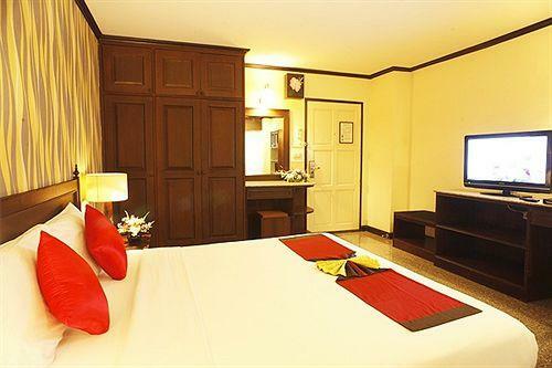 Royal Peninsula Hotel