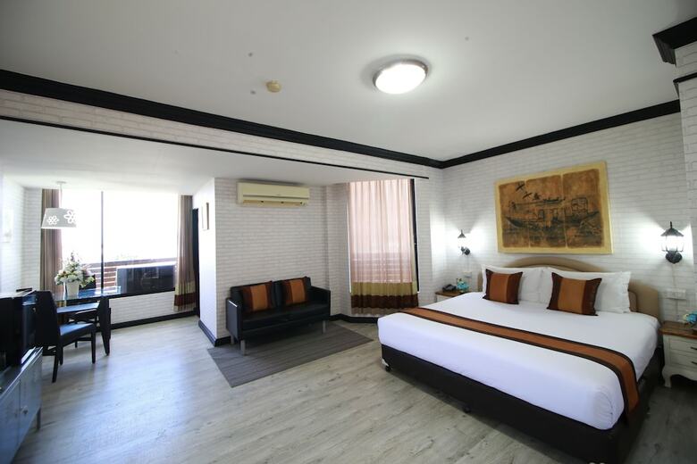 Leiview Hotel