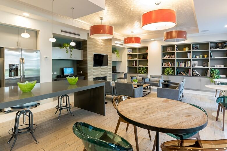 Apartamentos Bluebird Suites In Silicon Valley