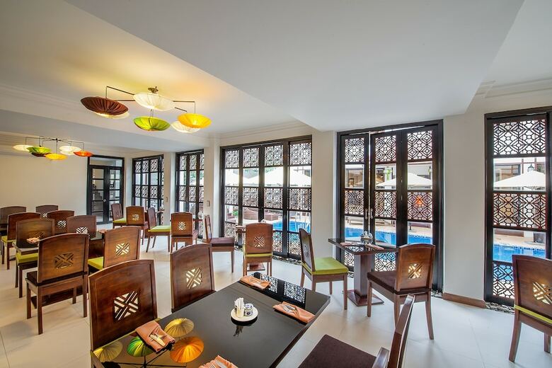 Vinh Hung 2 City Hotel