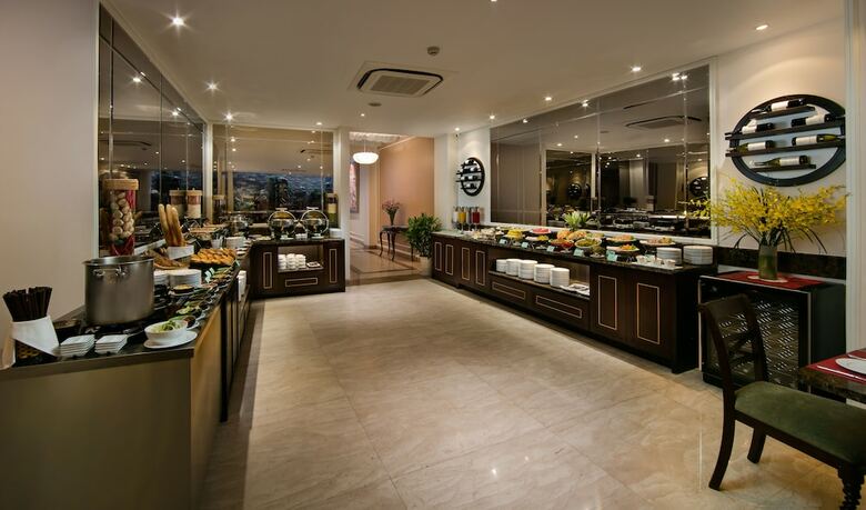 Zephyr Suites Boutique Hotel