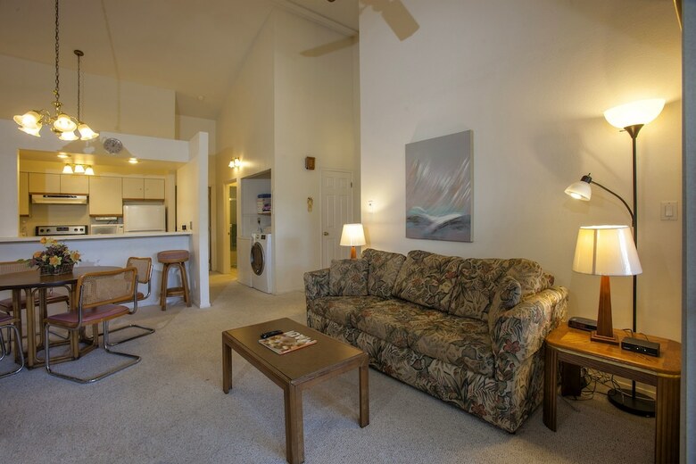 Kihei Bay Vista - Maui Condo & Home