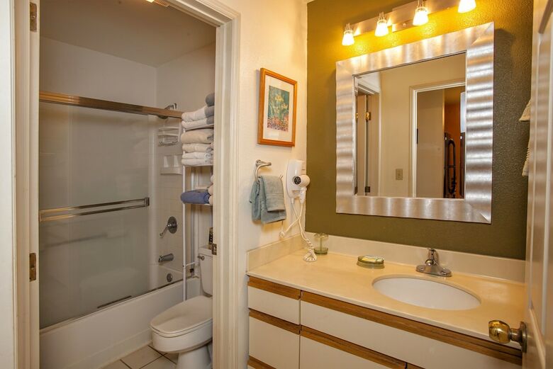 Kihei Bay Vista - Maui Condo & Home