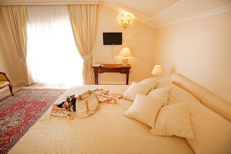 Hotel Villa Triana