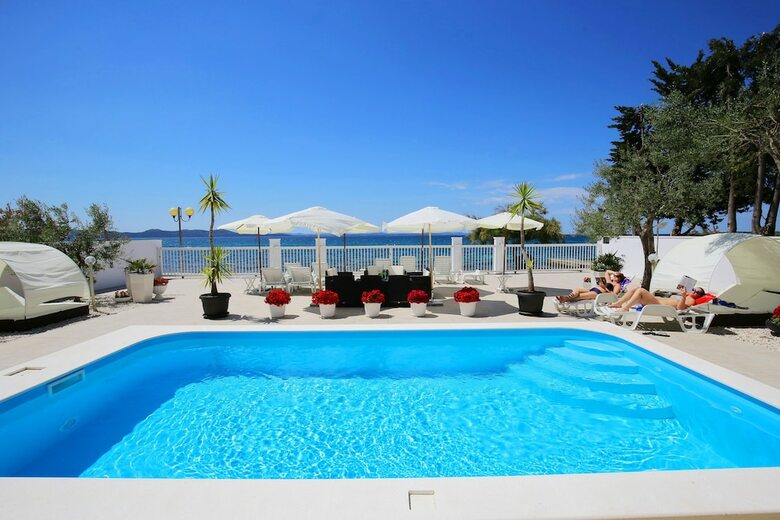 Hotel Villa Triana